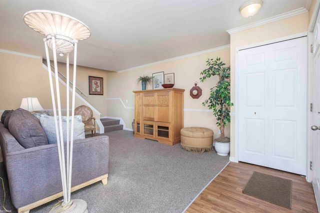 15207 Renshaw Drive, Clinton Twp, MI 48038