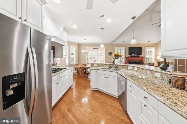 7 MITCHELL CT, Medford, NJ 08055