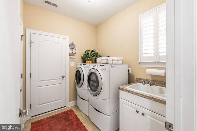 7 MITCHELL CT, Medford, NJ 08055