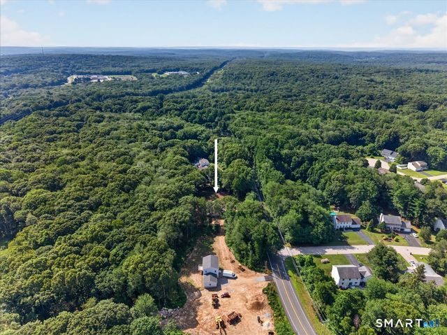1033 Old Colchester Road, Montville, CT 06370