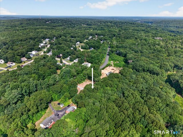 1033 Old Colchester Road, Montville, CT 06370