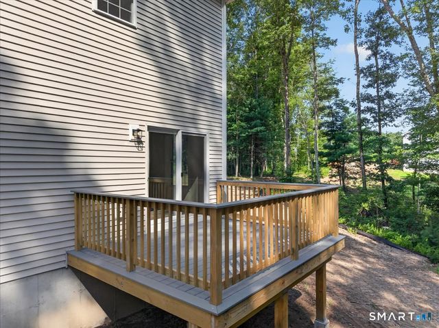1033 Old Colchester Road, Montville, CT 06370