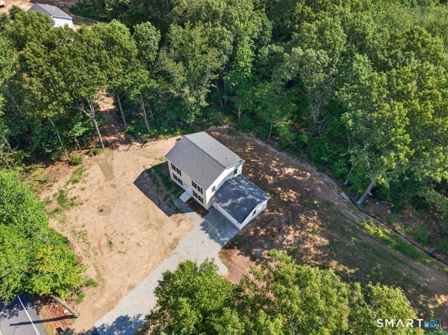 1033 Old Colchester Road, Montville, CT 06370
