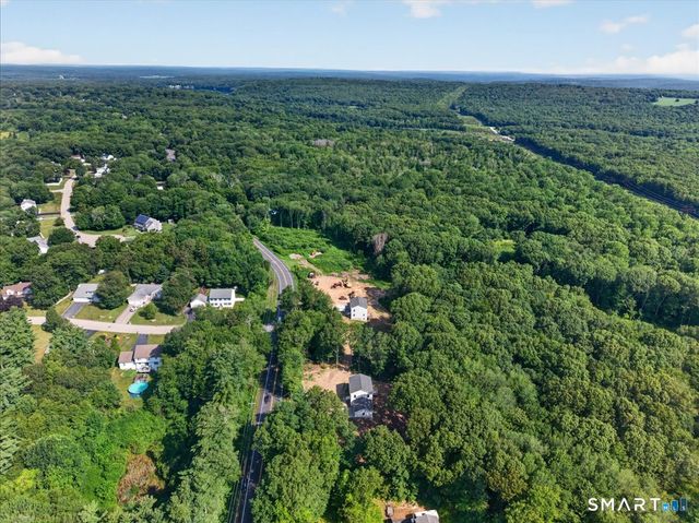 1033 Old Colchester Road, Montville, CT 06370