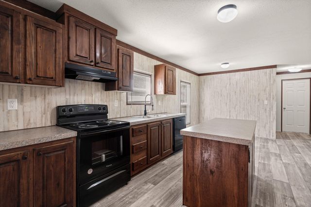 22 Rosa Drive, Saint Matthews, SC 29135