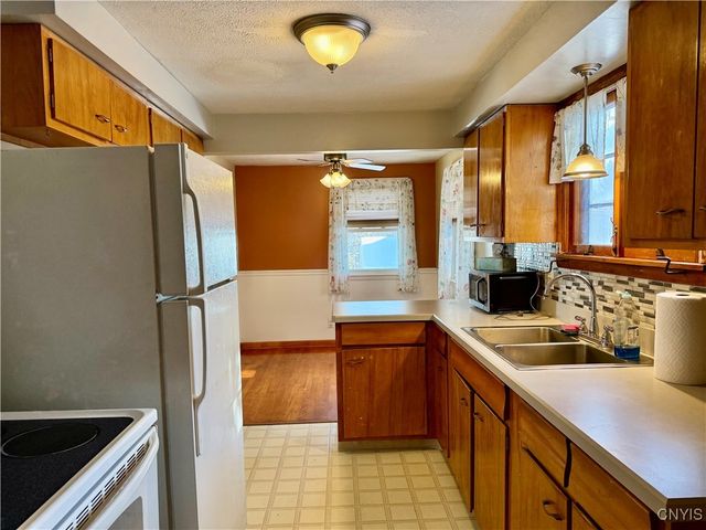 123 Wolcott, Syracuse, NY 13207