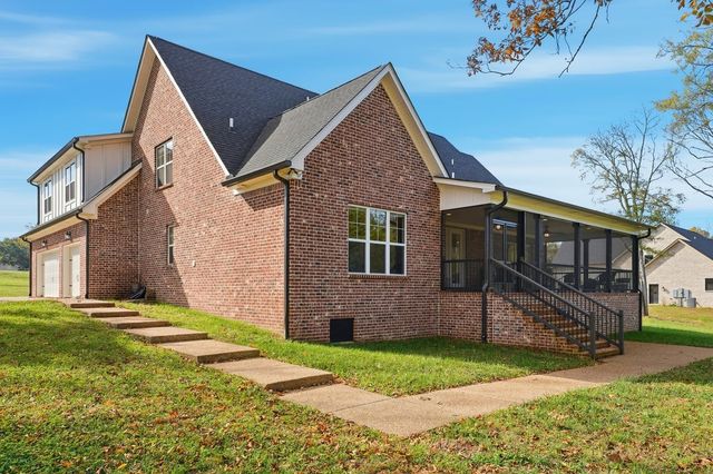 1497 Phillips Rd, Lebanon, TN 37087