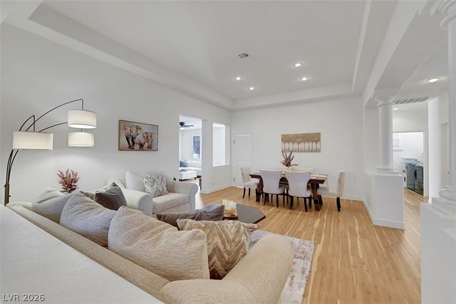 10201 Brilliant View Court, Las Vegas, NV 89129