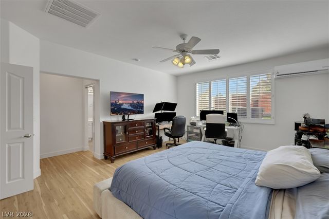 10201 Brilliant View Court, Las Vegas, NV 89129