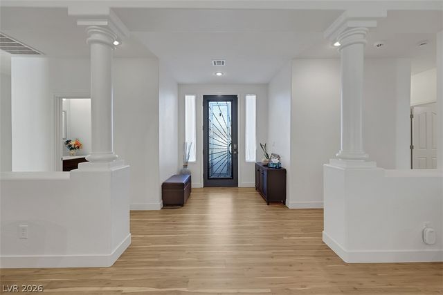 10201 Brilliant View Court, Las Vegas, NV 89129