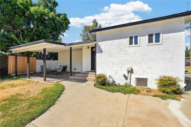268 W Willow, Pomona, CA 91768