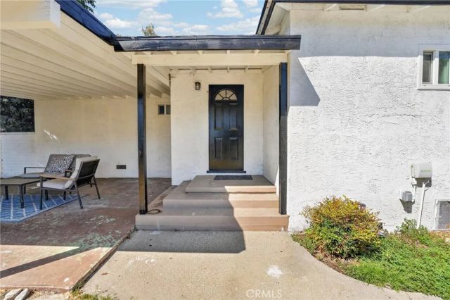 268 W Willow, Pomona, CA 91768