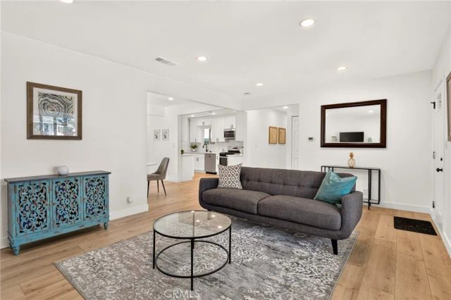 268 W Willow, Pomona, CA 91768