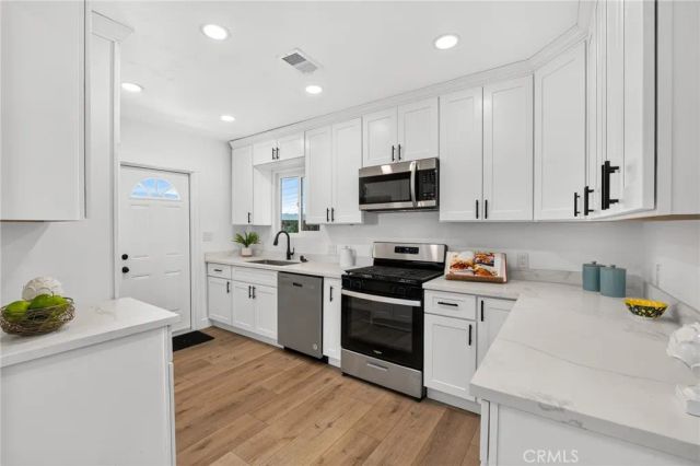 268 W Willow, Pomona, CA 91768
