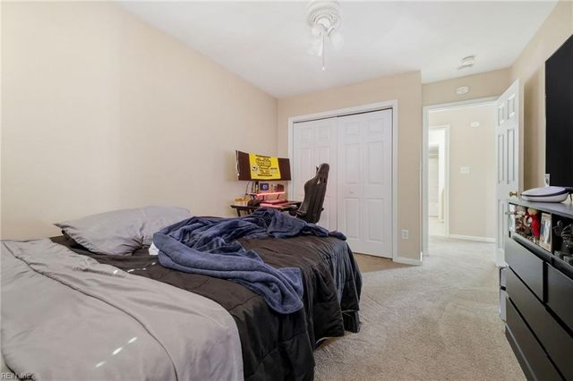 1864 Kempsville Crossing Ln, Virginia Beach, VA 23464