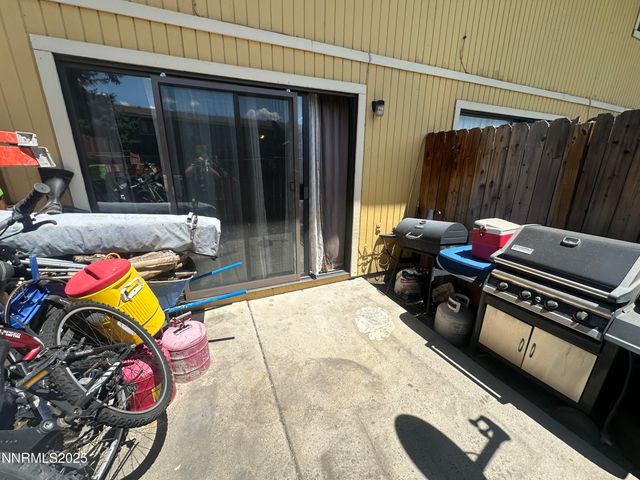 863 Nutmeg Place 12, Reno, NV 89502