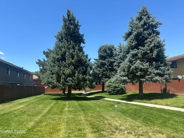 863 Nutmeg Place 12, Reno, NV 89502