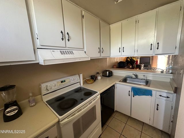 863 Nutmeg Place 12, Reno, NV 89502