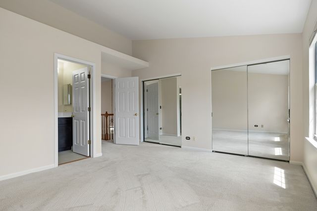 303 Glen Leven Court 303, Schaumburg, IL 60194