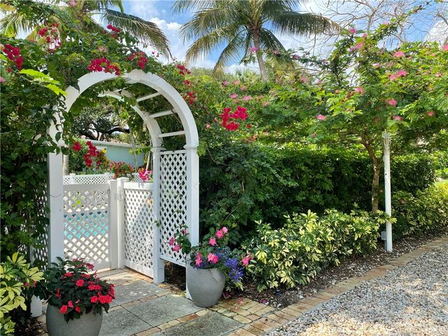 720 Lantana Lane B, Vero Beach, FL 32963
