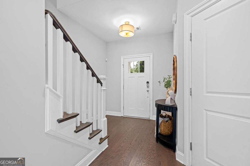 1055 Johnsons Grove, Atlanta, GA 30318
