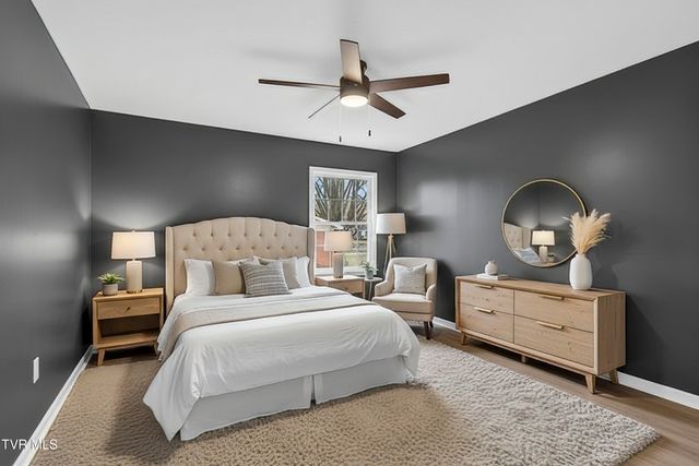 867 Northeast Wayne Avenue, Abingdon, VA 24210