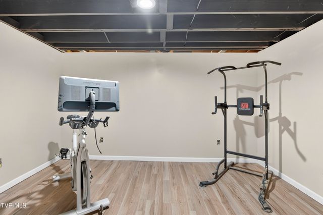 867 Northeast Wayne Avenue, Abingdon, VA 24210