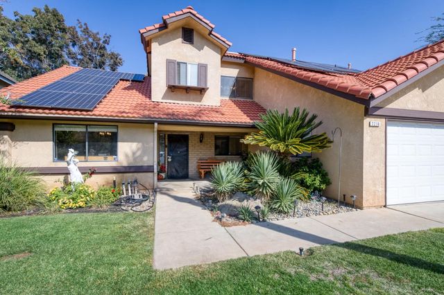 2210 E Jon Drive, Fresno, CA 93720