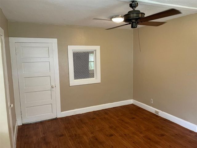1648 27TH AVENUE N 2, St Petersburg, FL 33713