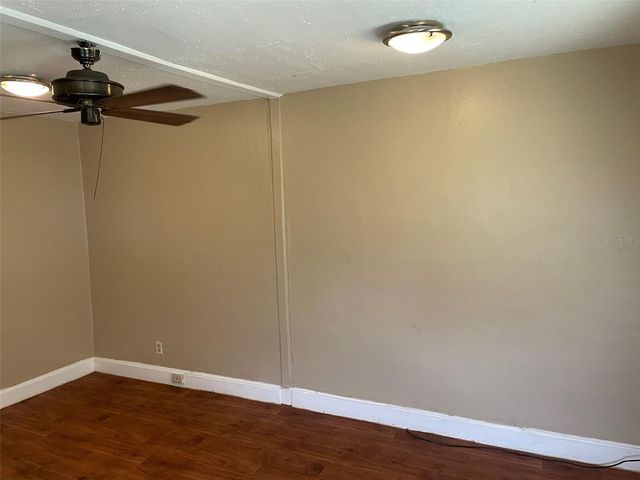 1648 27TH AVENUE N 2, St Petersburg, FL 33713