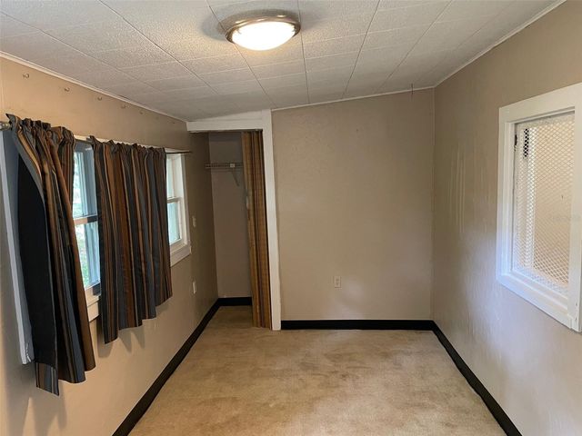 1648 27TH AVENUE N 2, St Petersburg, FL 33713
