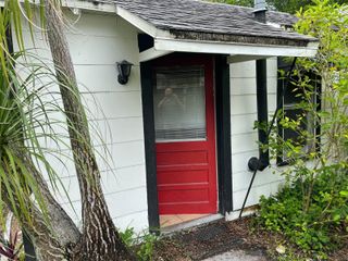 1648 27TH AVENUE N 2, St Petersburg, FL 33713