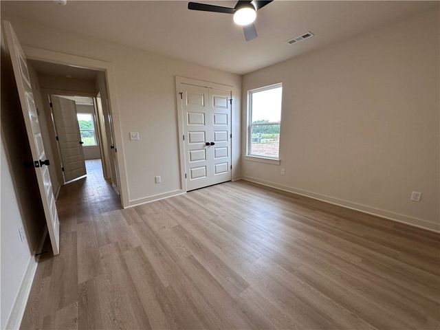 1728 Gerald Shay Road, Gentry, AR 72734
