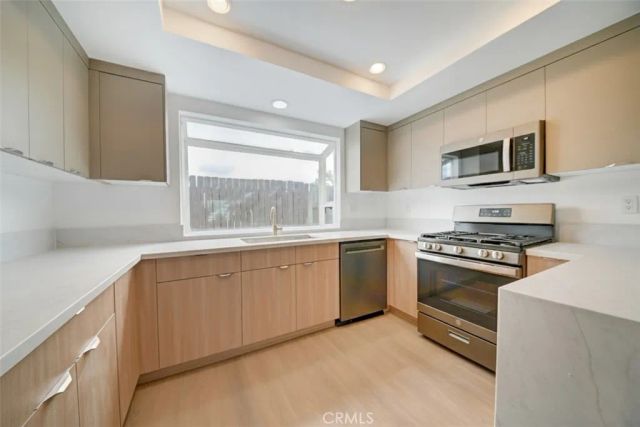 21091 Redwood Lane, Mission Viejo, CA 92691