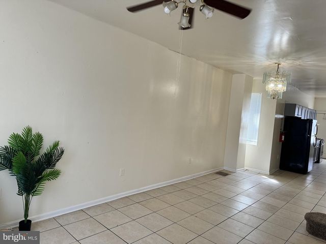 1090 THURMAN ST, Camden, NJ 08104