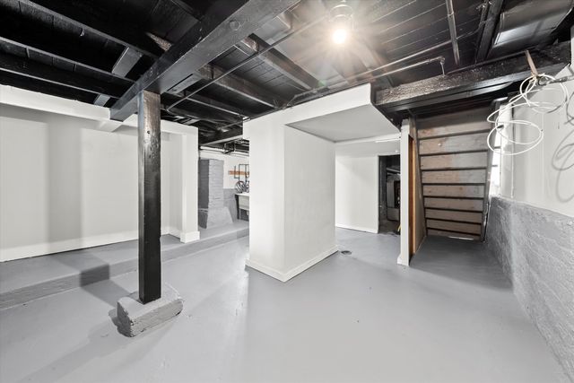 27 E 117th Place, Chicago, IL 60628