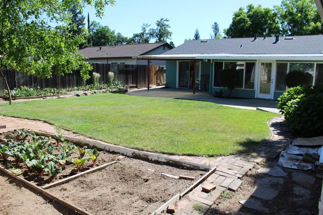 602 Brookwood Rd, Roseville, CA 95678