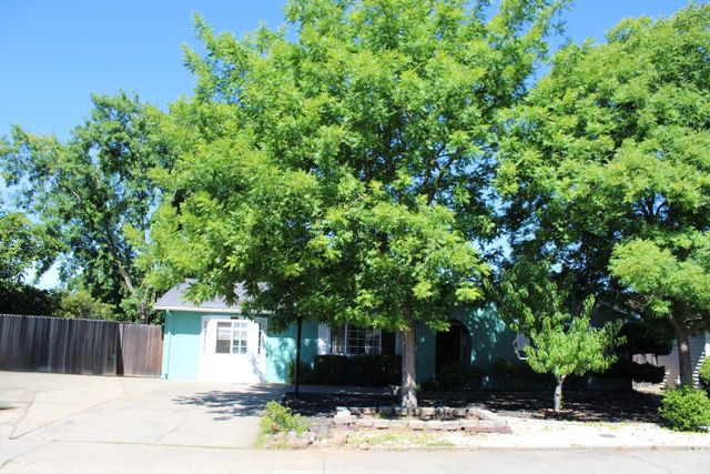 602 Brookwood Rd, Roseville, CA 95678