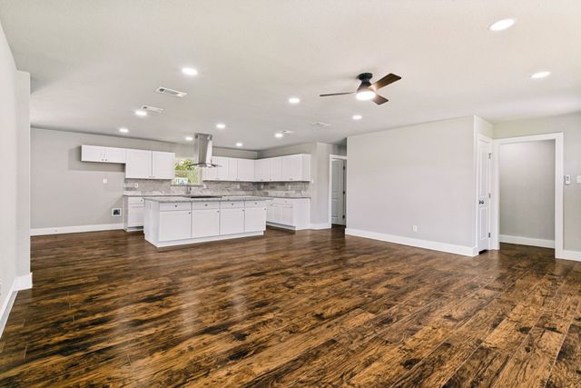 3504 Westfield Avenue, Fort Worth, TX 76133