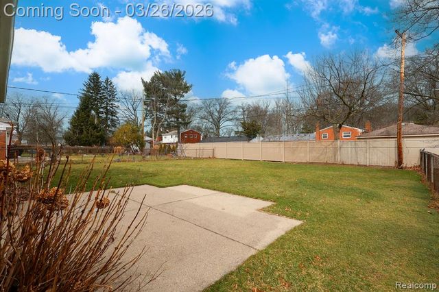 33038 Oakley Street, Livonia, MI 48154