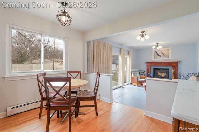 33038 Oakley Street, Livonia, MI 48154