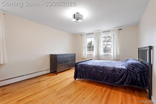 33038 Oakley Street, Livonia, MI 48154