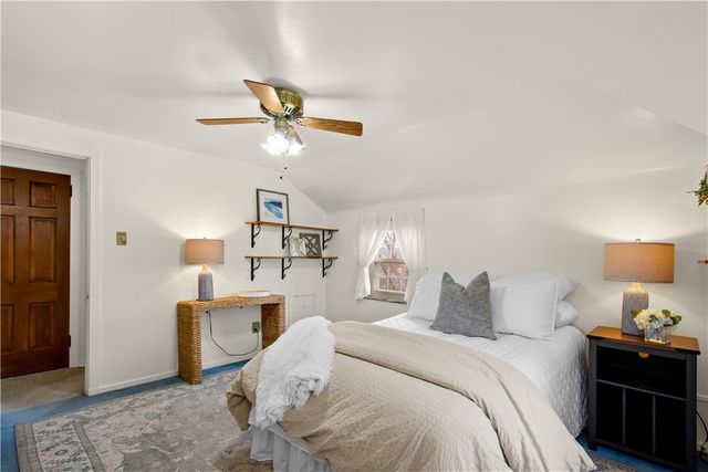 2027 Brookfield Rd, Scott Twp, PA 15243