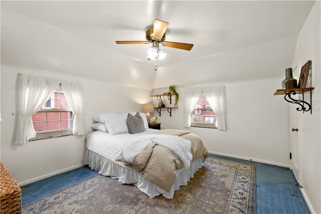 2027 Brookfield Rd, Scott Twp, PA 15243