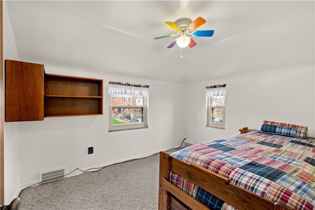 2027 Brookfield Rd, Scott Twp, PA 15243