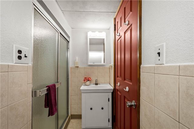 2027 Brookfield Rd, Scott Twp, PA 15243