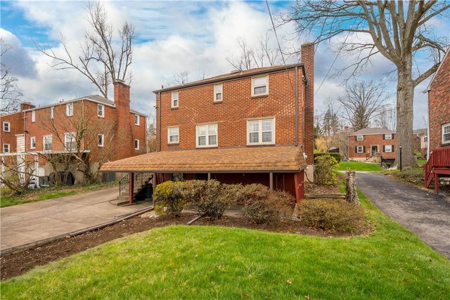 2027 Brookfield Rd, Scott Twp, PA 15243