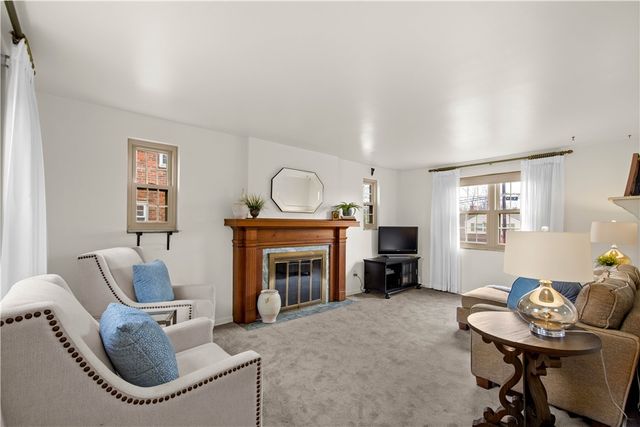 2027 Brookfield Rd, Scott Twp, PA 15243