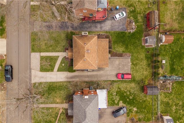 2027 Brookfield Rd, Scott Twp, PA 15243