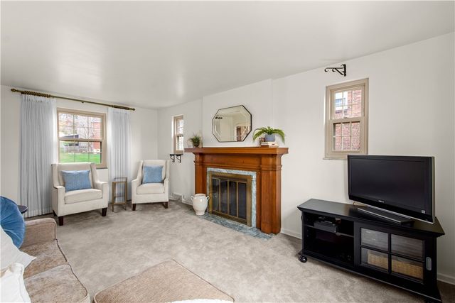 2027 Brookfield Rd, Scott Twp, PA 15243